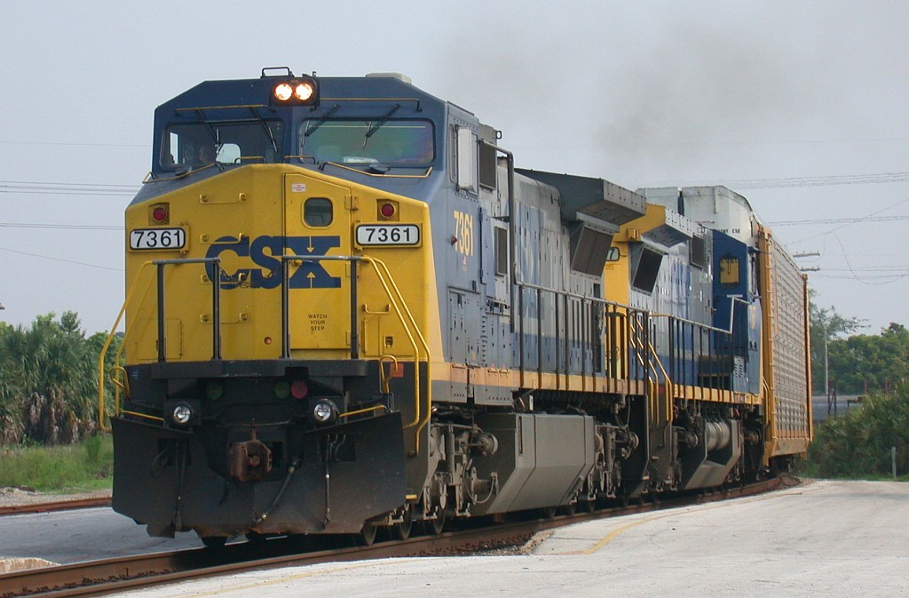 CSX 7361 on Q455